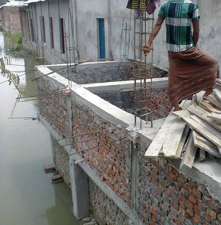 ভোলার পশ্চিম ইলিশায় খাল দখল করে দোকানঘর উত্তলন।। প্রশাসন নীরব দেখে ও না দেখার ভান
