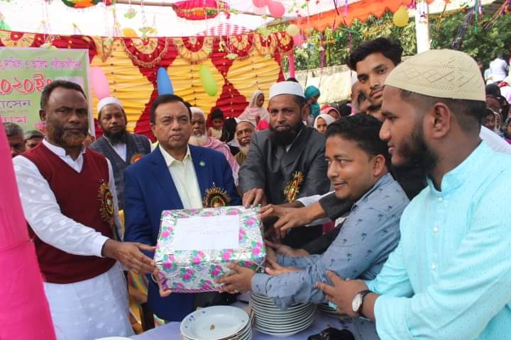 ভোলার পশ্চিম ইলিশা পাঙ্গাশিয়া ইসলামিয়া আলিম মাদ্রাসার বার্ষিক ক্রীড়া ও বিদায় অনুষ্ঠান অনুষ্টিত