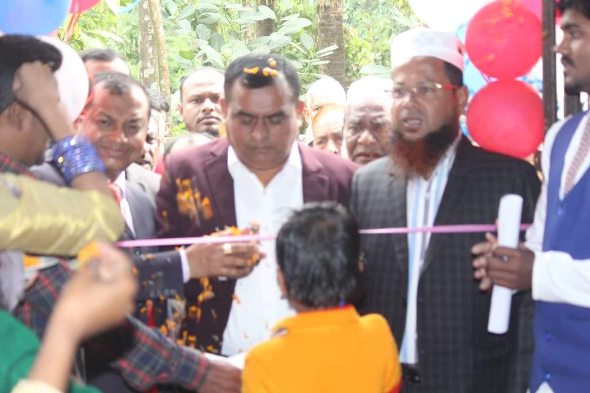 ভোলার দৌলতখানে আলী আশরাফ আইডিয়াল স্কুলের শুভ উদ্ভোধন