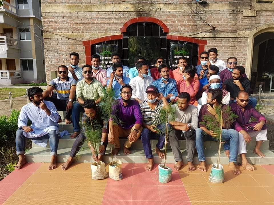 ভোলায় বিশ্ব পরিবেশ দিবস উপলক্ষে জেলা ছাত্রলীগের বৃক্ষরোপন কর্মসূচী পালন।।