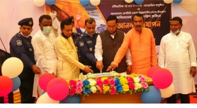 ৭ মার্চ উপলক্ষে ভোলা জেলা পুলিশের কেক কাটা, আলোচনা ও সাংস্কৃতিক সন্ধ্যা অনুষ্ঠিত।।