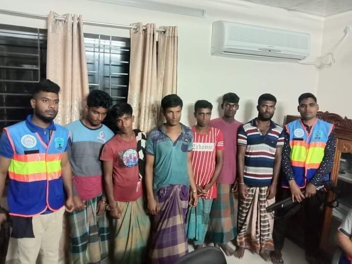 ভোলার বোরহানউদ্দিনে নিষেধাজ্ঞা অমান্য করে মেঘনায় মাছধরায় ৭ জনের জেল – জরিমানা।।
