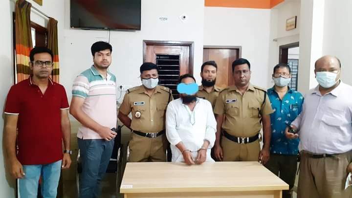 ভোলার শীর্ষ হোটেল ব্যবসায়ী কামাল ৫৫ পিচ ইয়াবাসহ আটক।।
