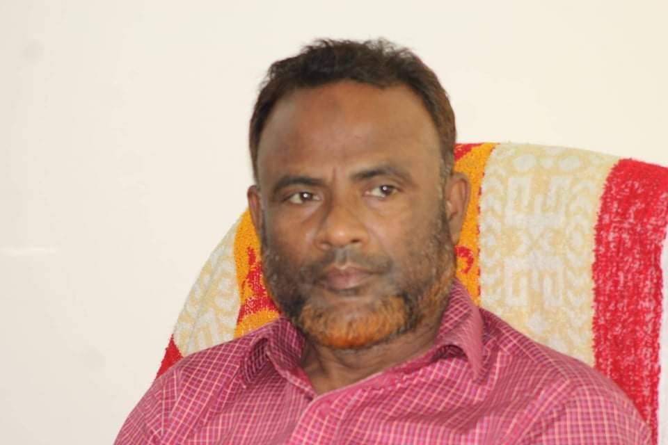 ২০০১ সালে কর্মীদের পাশে থেকে কাজ করে গেছেন জনতার জনপ্রিয় নেতা ইউনুছ।।
