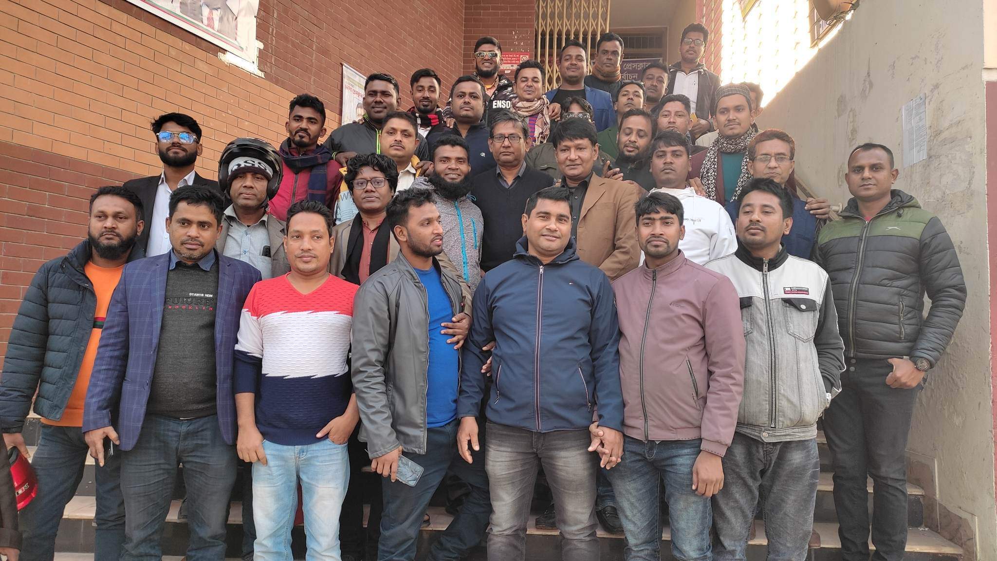 কলমই পারে অপরাধীকে দাঁত ভাঙ্গা জবাব দিতে… প্রেসক্লাব সভাপতি অনু।।